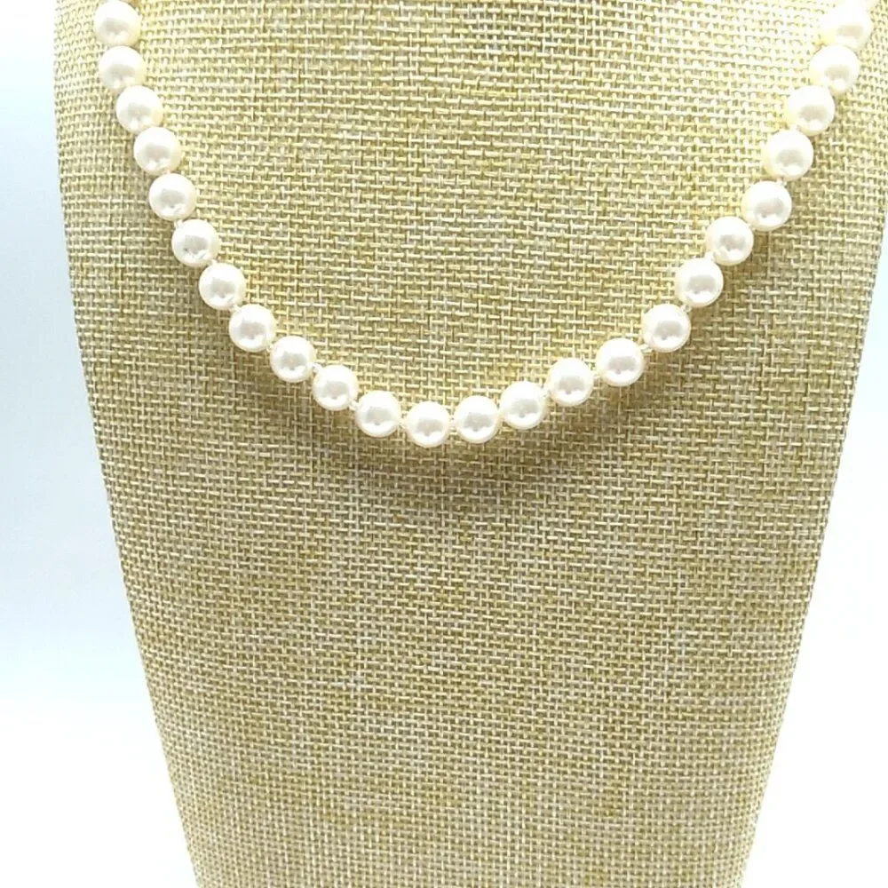 Single Strand Faux Pearl Bib Necklace 22